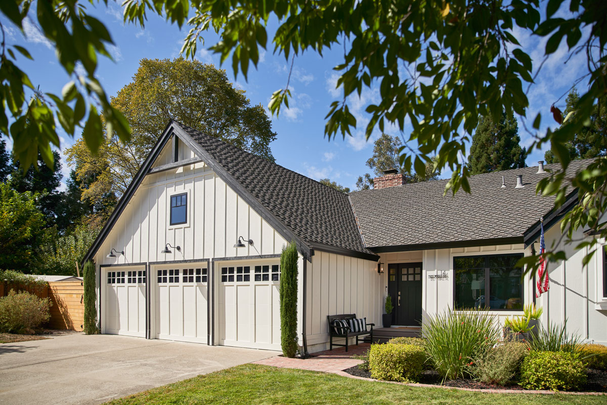 Transitional Farmhouse exterior