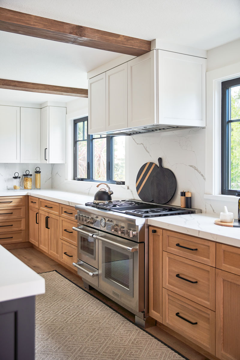 Transitional Farmhouse kitchen counter